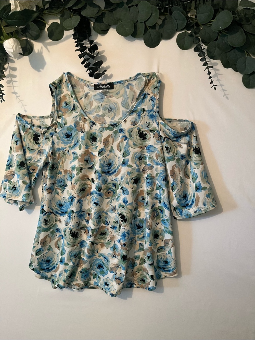 Rani Arabella Blue & Tan Floral Cold-Shoulder Tank Top